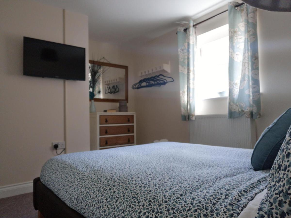 Coastal Escape Deal - 2 Bedroom House -Short Lets & Serviced Accommodation Extérieur photo